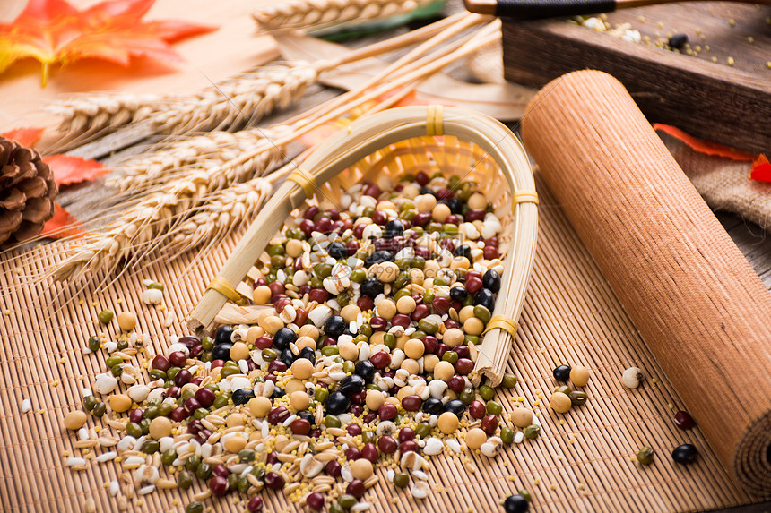 民生保障与经济发展“双提升”——港南区以工代赈项目建设综述