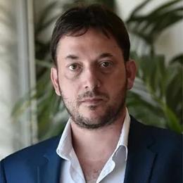 广湛高铁茂名南站站名标识亮相