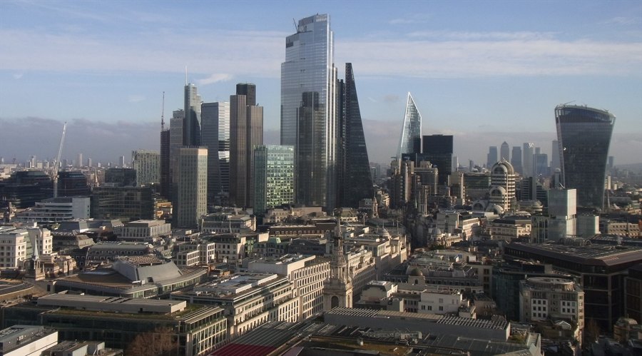 国家外汇管理局:上半年外资净增持境内股票和基金101亿美元 预计外资仍会逐步增配人民币资产